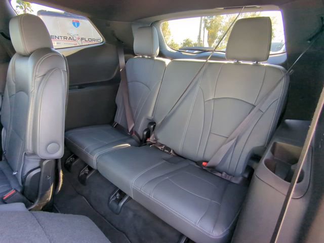 Used 2024 Buick Enclave Premium image 16