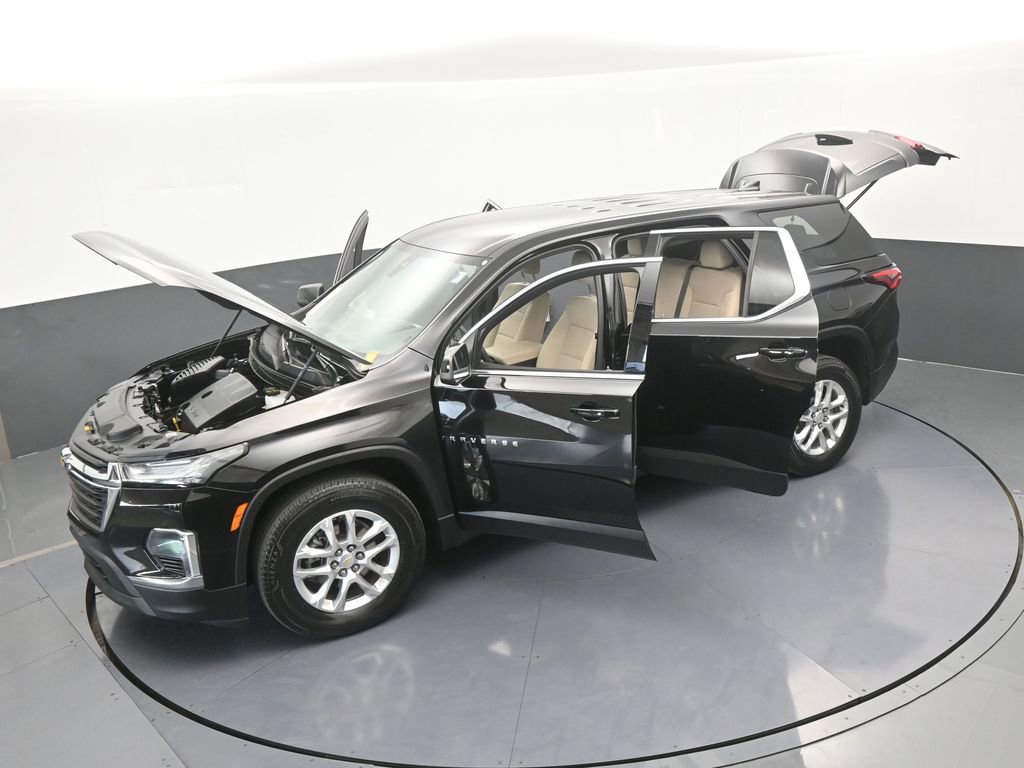 Used 2023 Chevrolet Traverse LS image 62