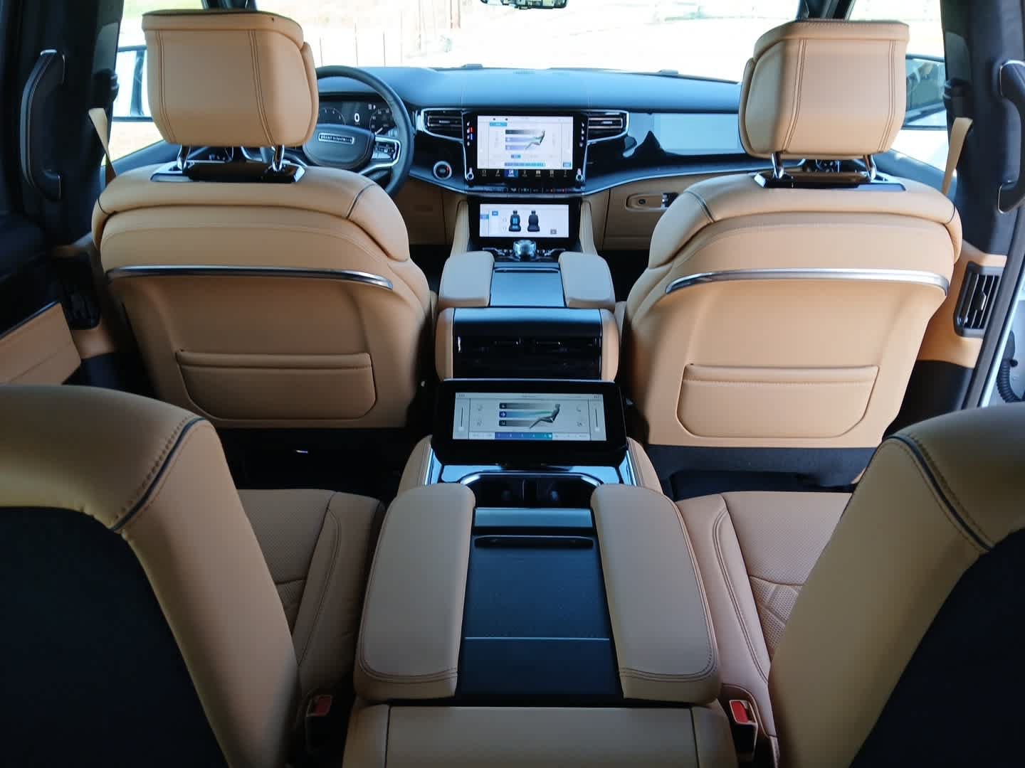 New 2026 Jeep Grand Wagoneer Summit AWD/4WD image 87