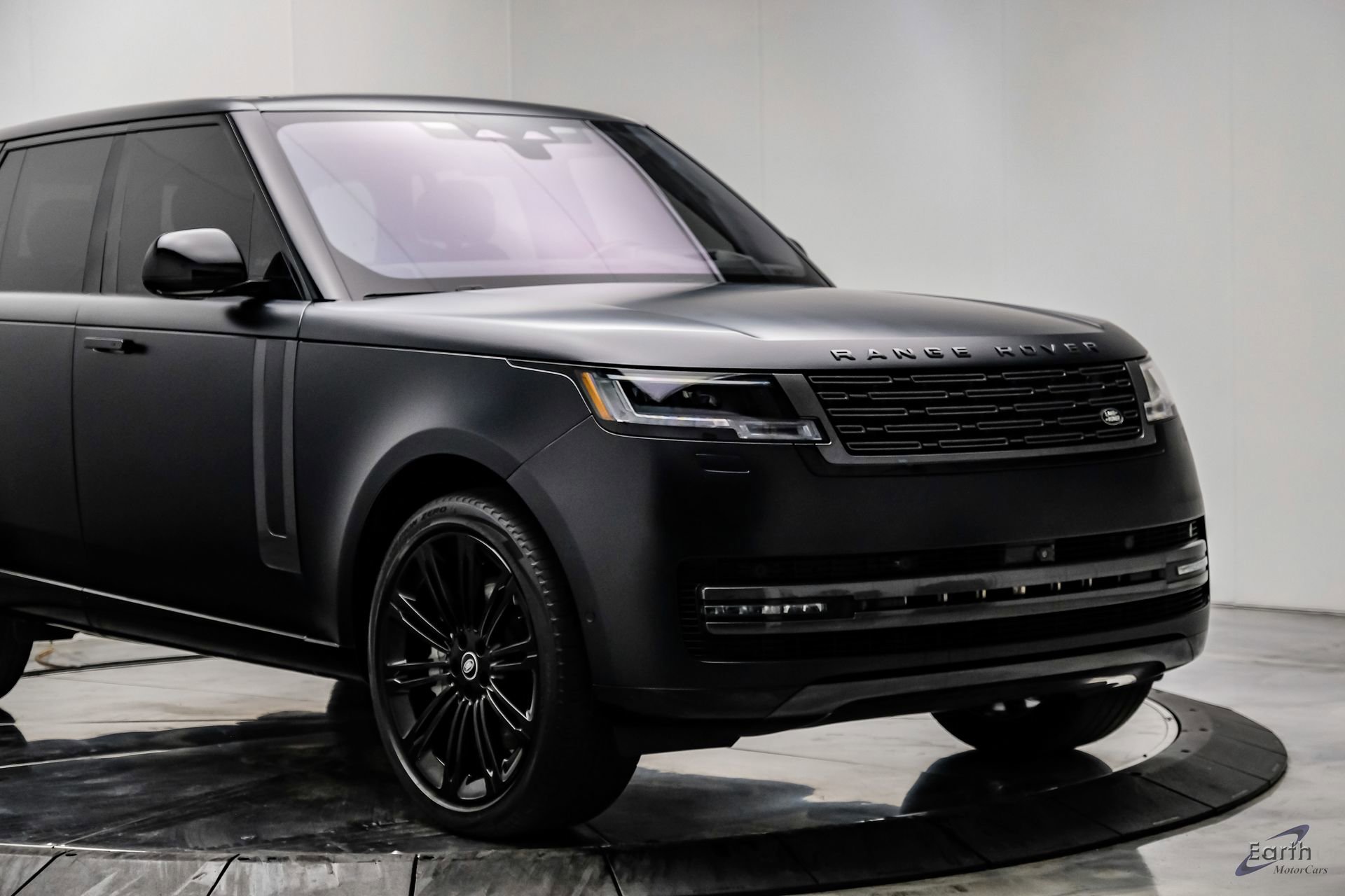 Used 2023 Land Rover Range Rover SE image 26