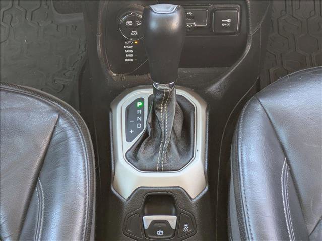 Used 2017 Jeep Renegade Trailhawk image 12