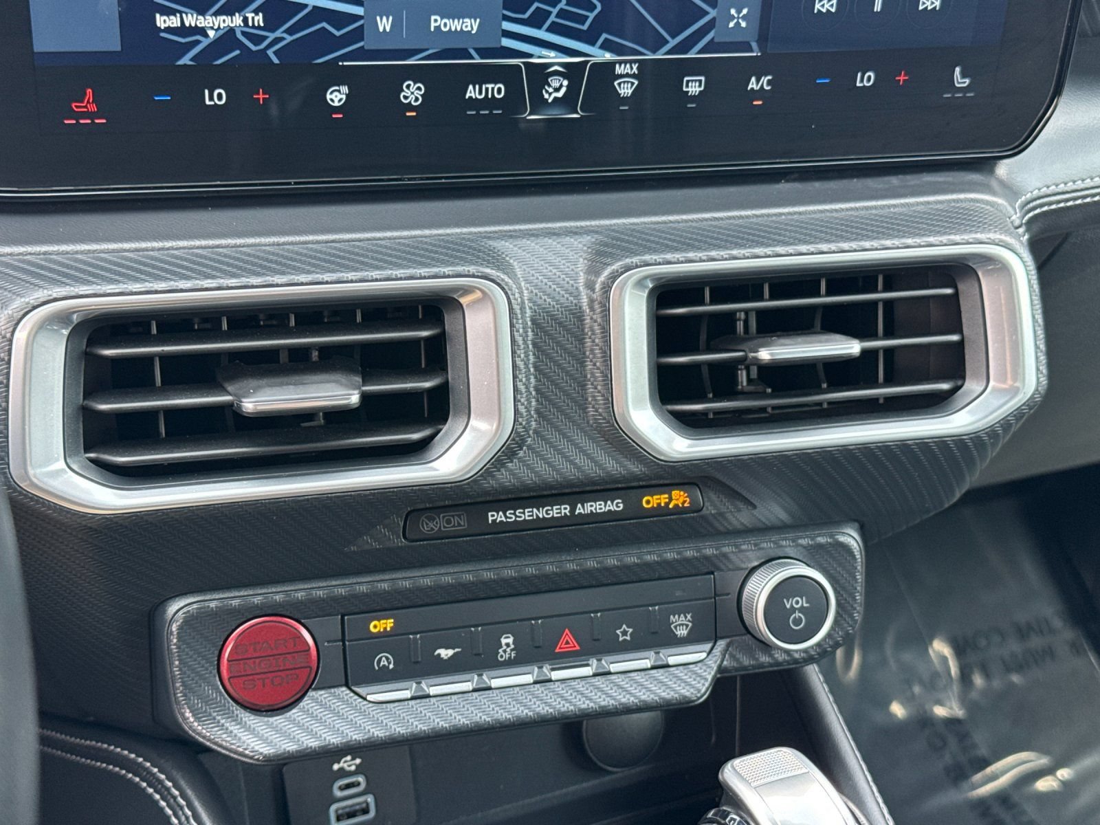 Used 2025 Ford Mustang Premium RWD image 25