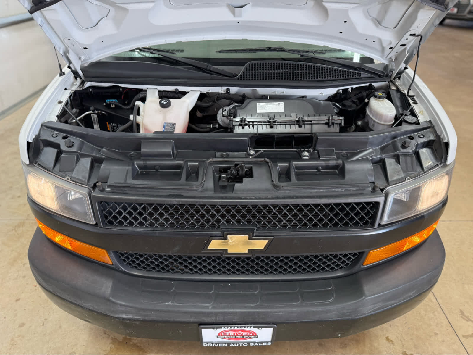 Used 2021 Chevrolet Express 2500 w/ Driver Convenience Package image 8