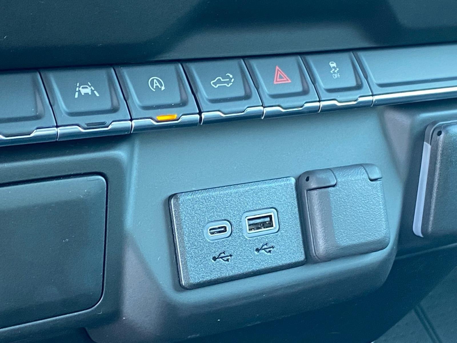 New 2026 Chevrolet Silverado 1500 Custom w/ Turbomax Blackout Package AWD/4WD image 20