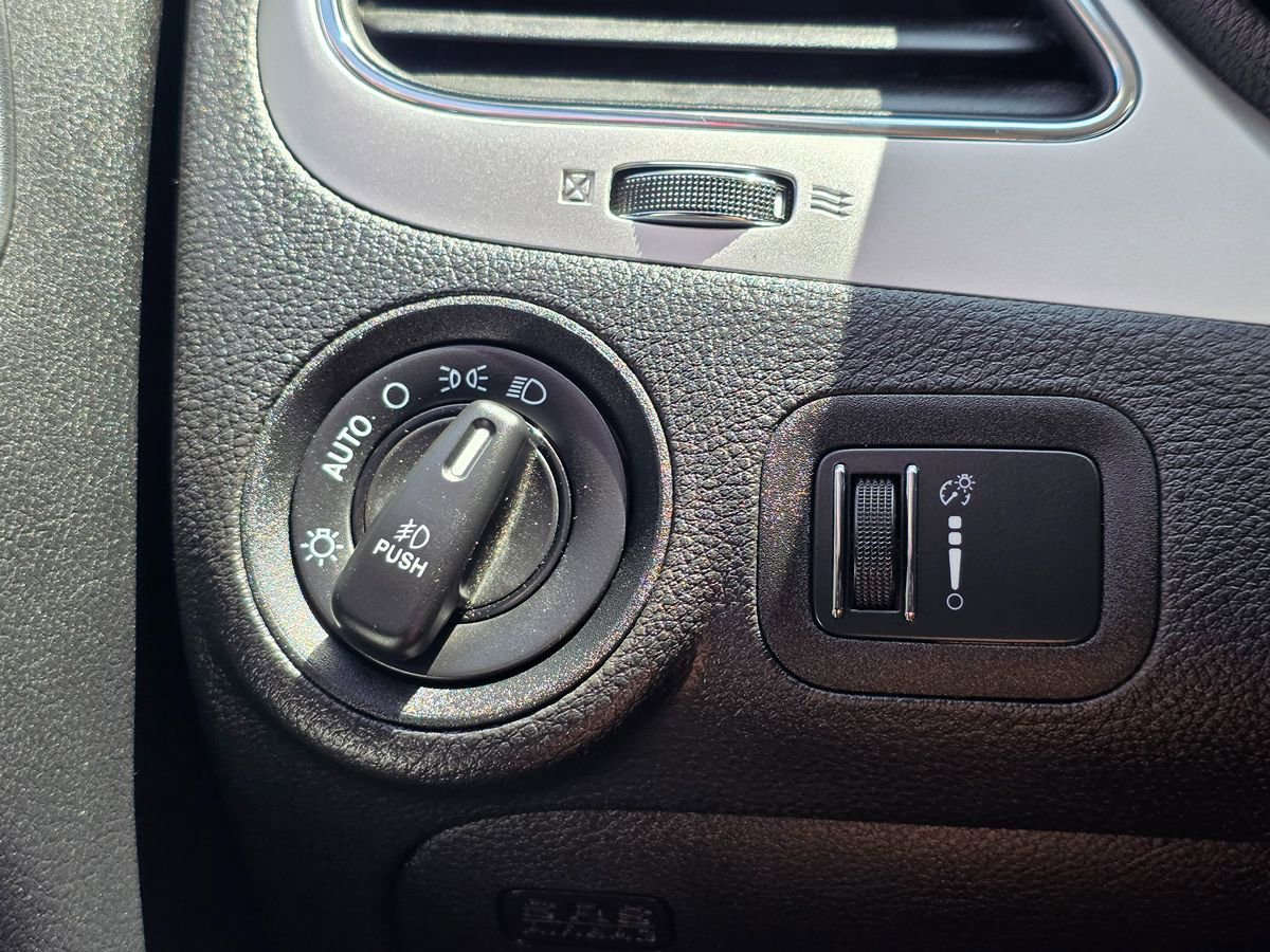 Used 2016 Dodge Journey Crossroad FWD image 42