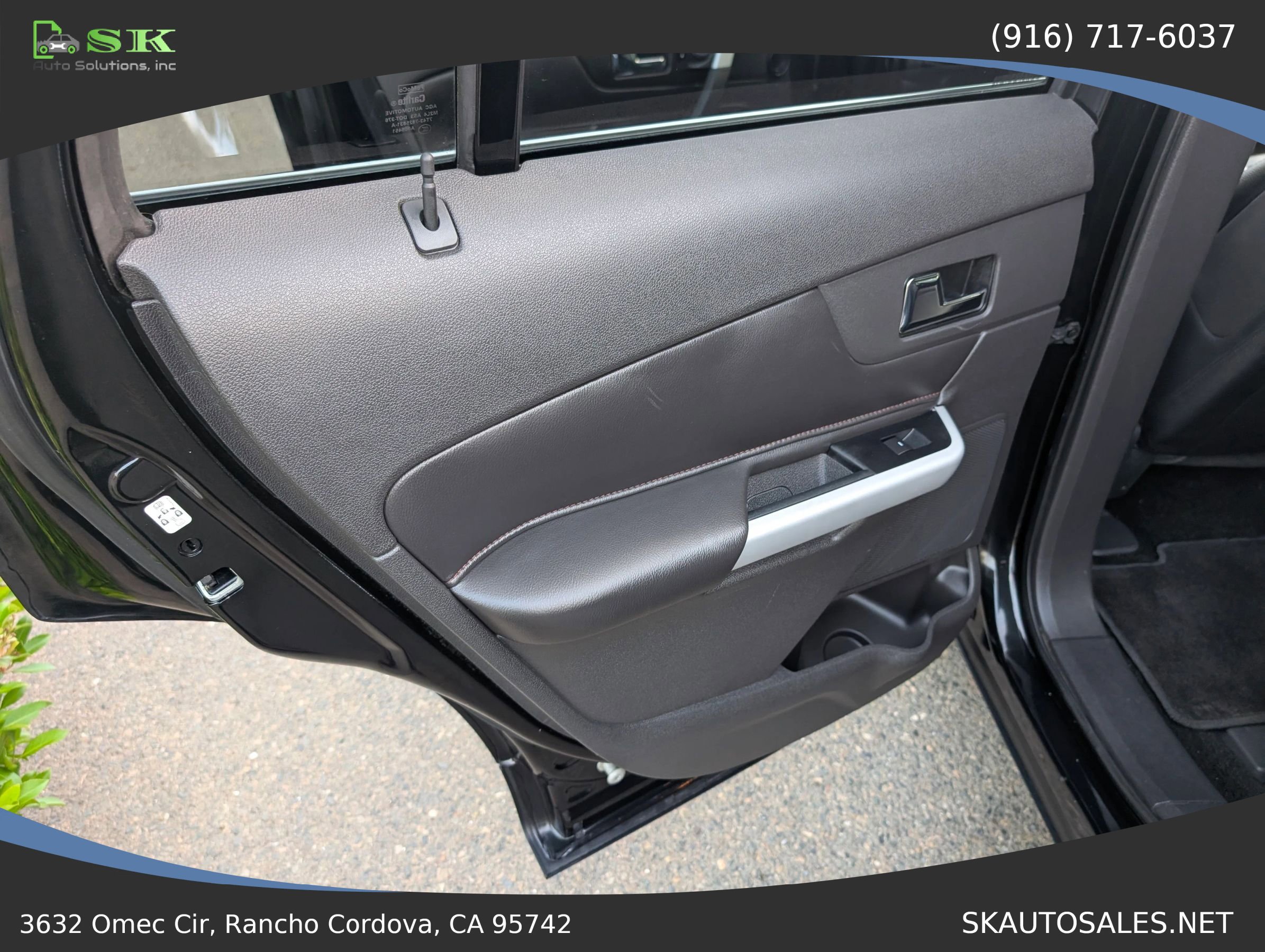 Used 2014 Ford Edge Limited w/ Equipment Group 302A AWD/4WD image 28