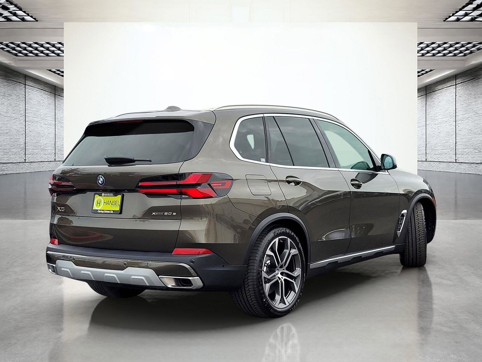 New 2026 BMW X5 xDrive50e AWD/4WD image 6