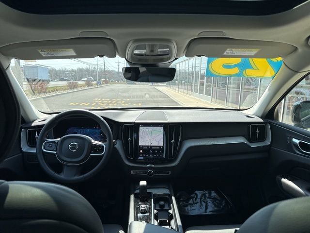 Certified 2025 Volvo XC60 B5 Plus w/ Climate Package image 16