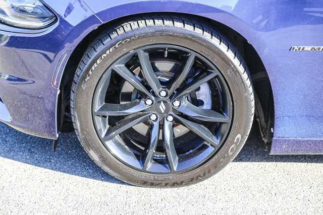 Used 2017 Dodge Charger R/T w/ Plus Group RWD image 10