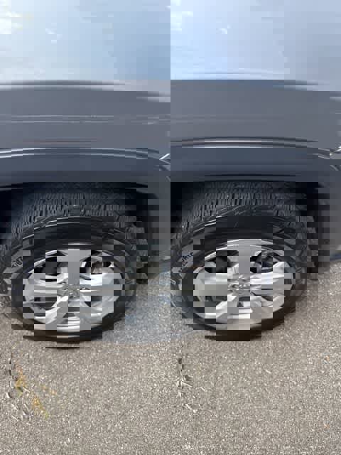 Used 2018 Jeep Compass Latitude w/ Cold Weather Group image 4