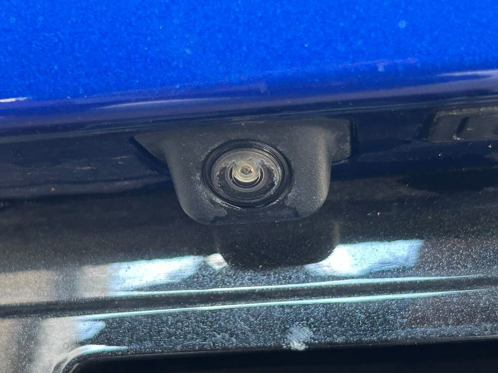 Used 2018 Chevrolet Corvette Stingray Coupe w/ Carbon Flash Badge Package RWD image 35