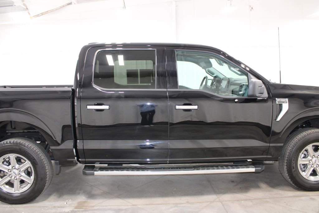 Used 2025 Ford F150 XLT w/ Equipment Group 301A Standard image 10