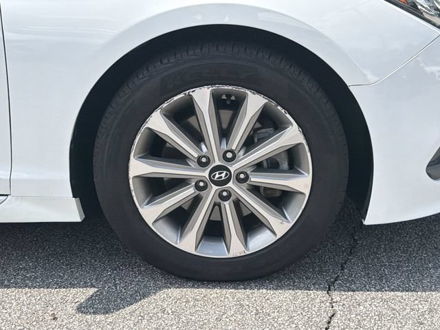 Used 2017 Hyundai Sonata Limited w/ Ultimate Package 04 FWD image 14
