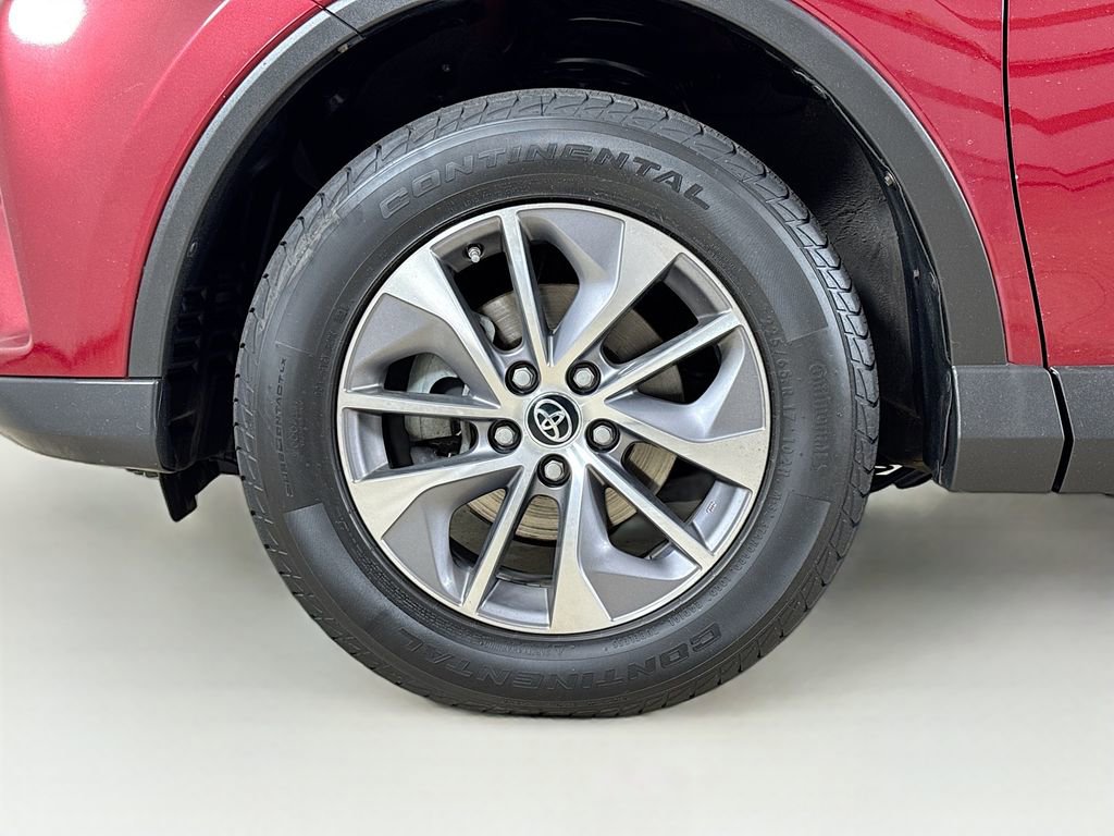 Certified 2018 Toyota RAV4 XLE image 22