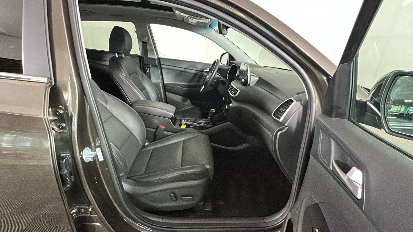 Used 2020 Hyundai Tucson Ultimate w/ Cargo Package AWD/4WD image 35