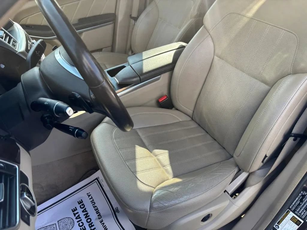 Used 2014 Mercedes-Benz GL 450 4MATIC image 12
