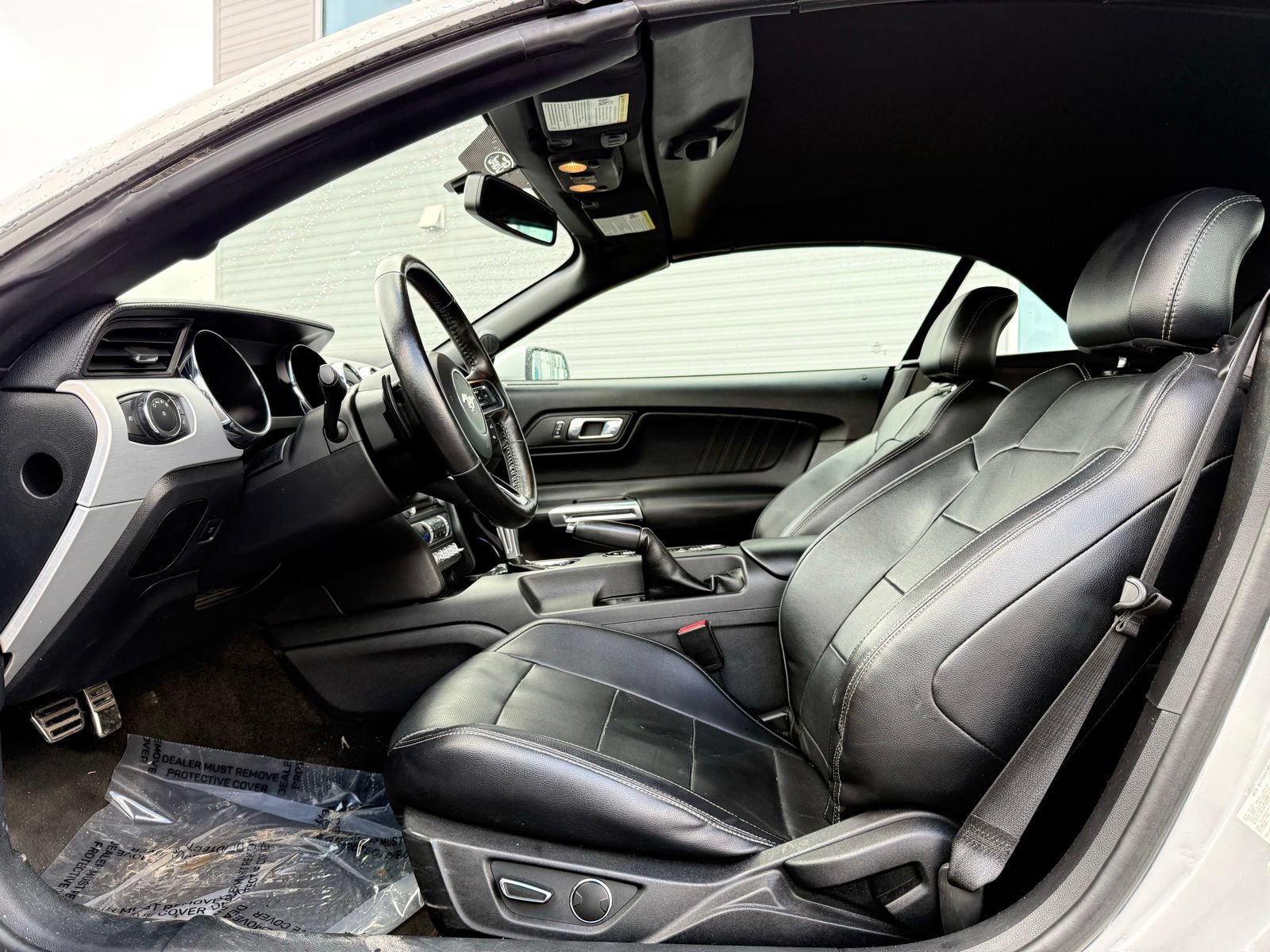 Used 2017 Ford Mustang Premium RWD image 21