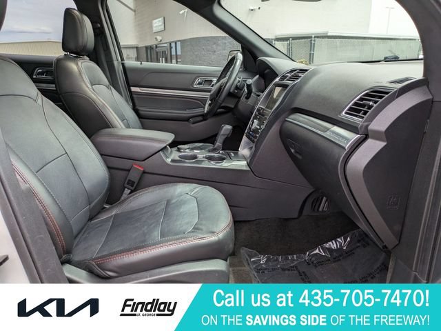 Used 2018 Ford Explorer Sport w/ Equipment Group 401A AWD/4WD image 32