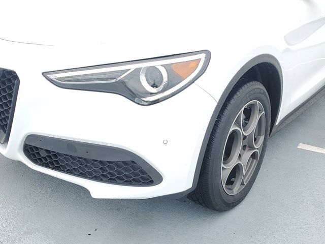Used 2021 Alfa Romeo Stelvio Sprint w/ Nero Edizione RWD image 10
