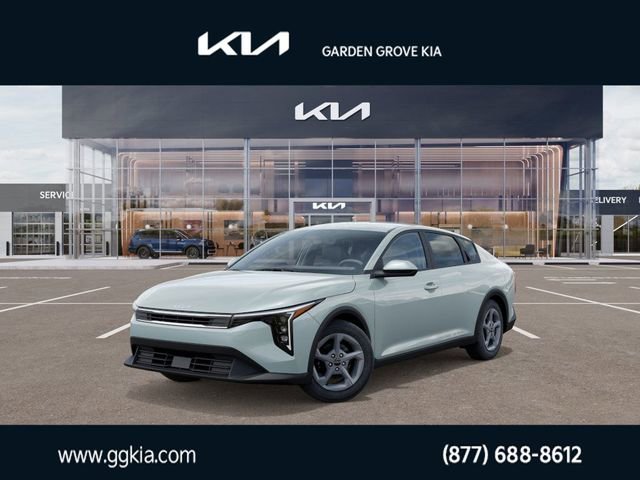 New 2025 Kia K4 LXS