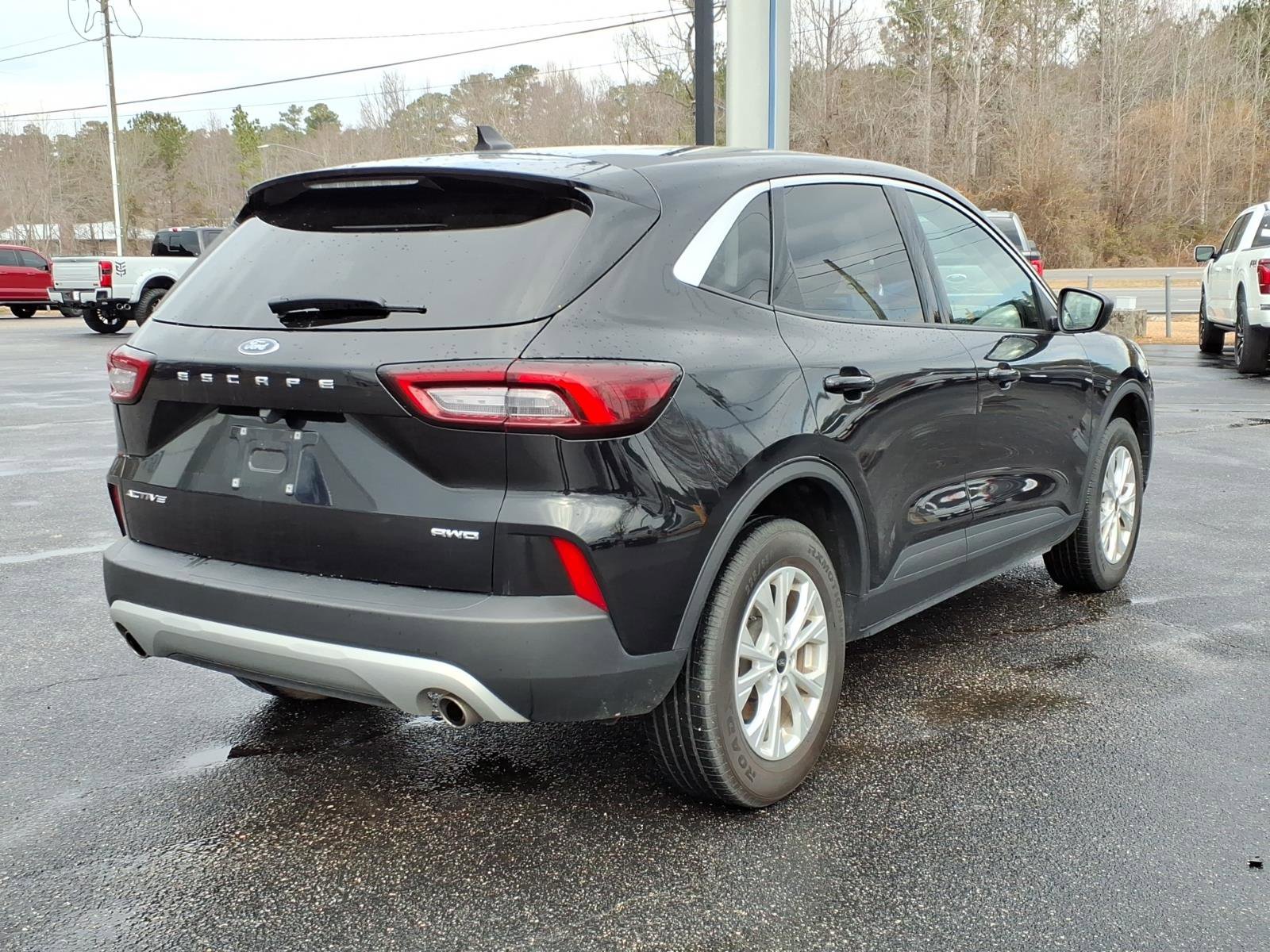 Used 2024 Ford Escape Active image 25