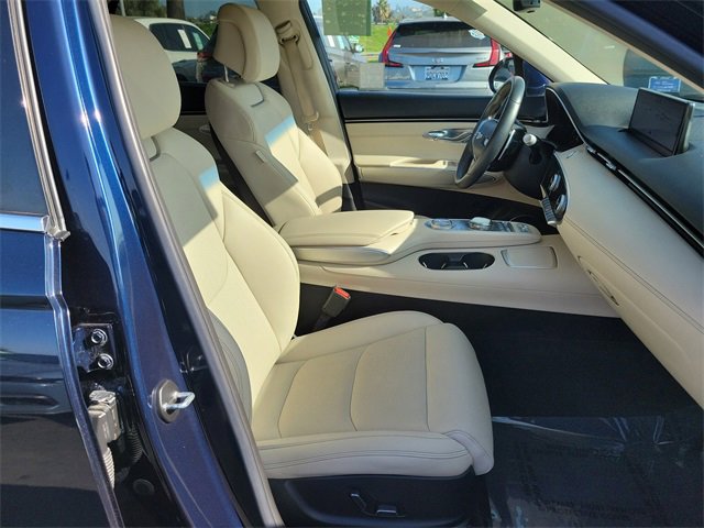 Used 2022 Genesis GV70 2.5T w/ Select Package image 18