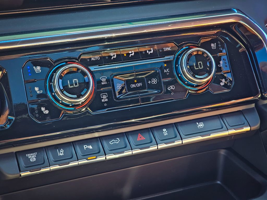 New 2026 GMC Sierra 3500 Denali Ultimate image 35