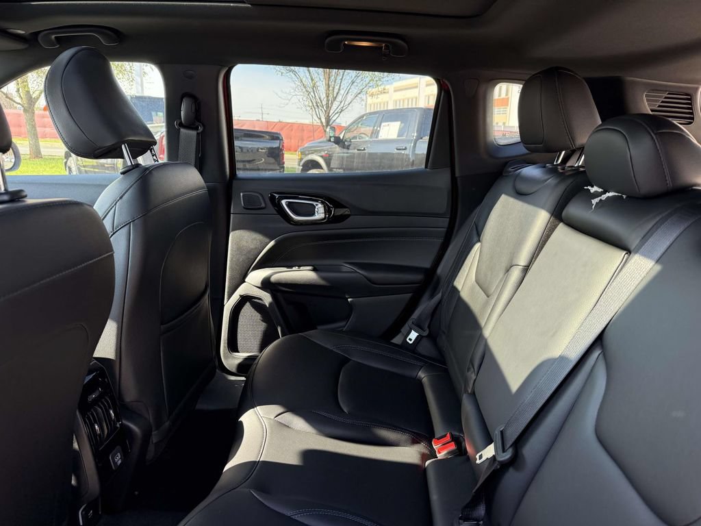 New 2026 Jeep Compass Limited w/ Sun, Sound & Navigation Group AWD/4WD image 17