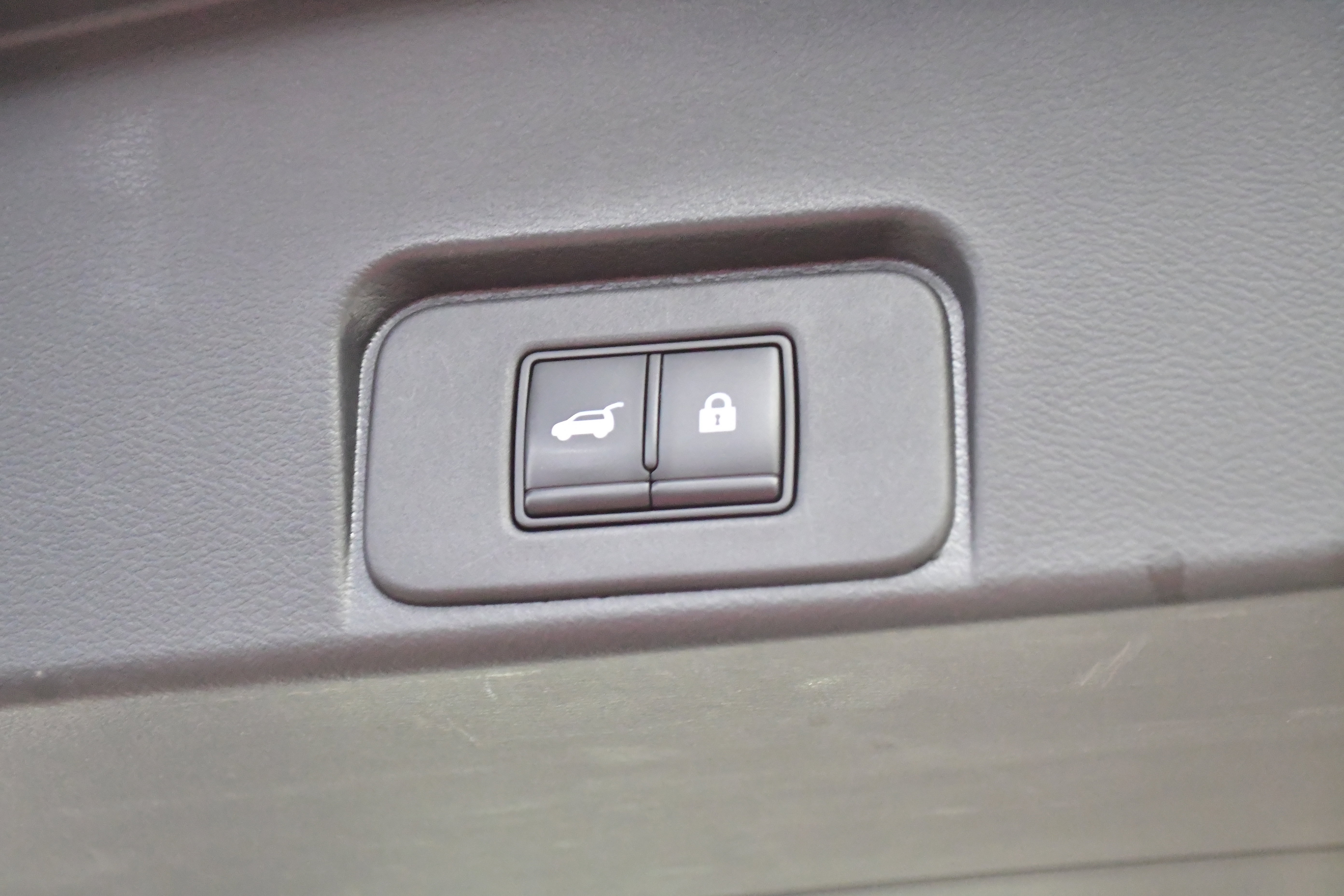 Used 2021 Nissan Rogue SV w/ Premium Package AWD/4WD image 9