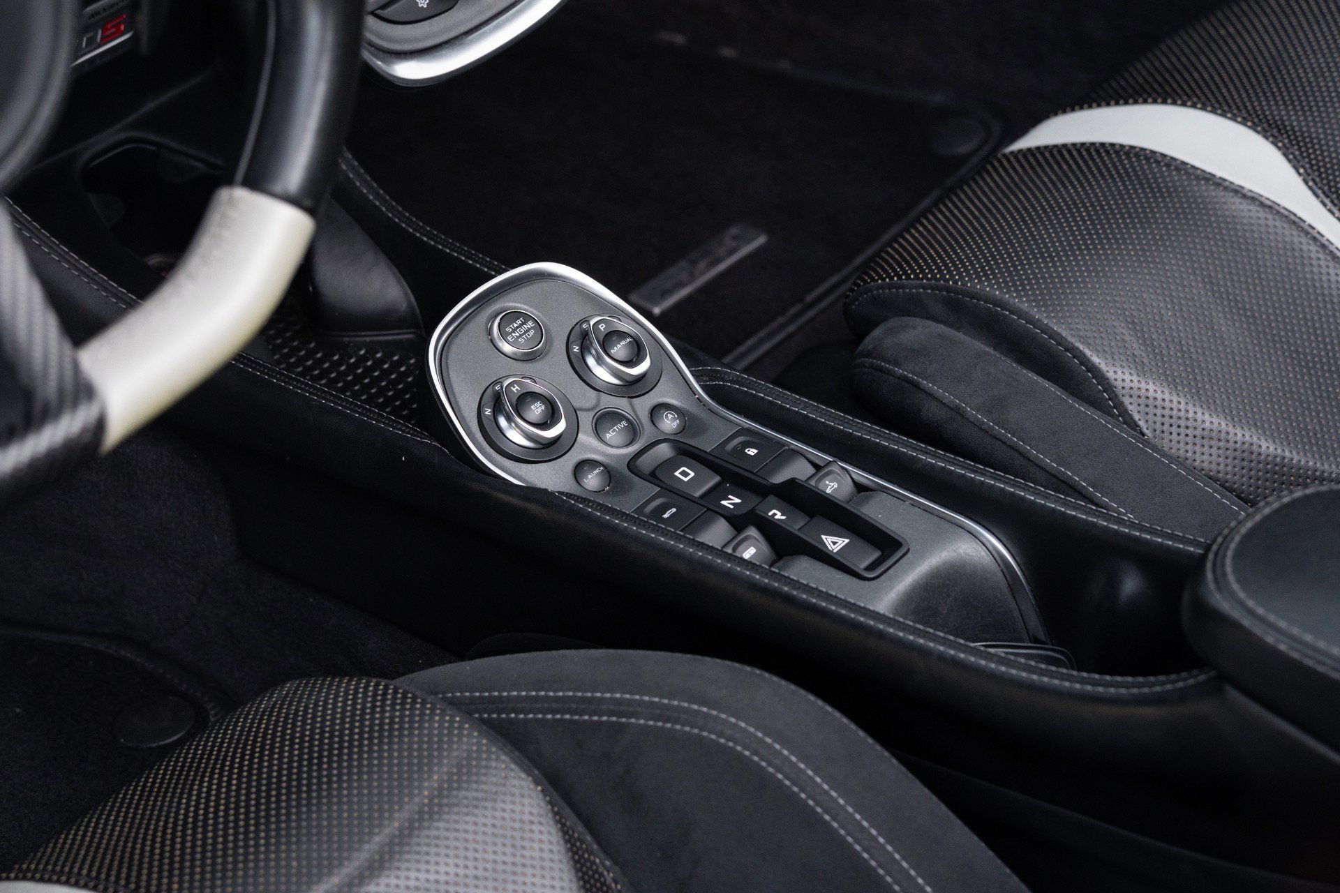 Used 2018 McLaren 570S Spider RWD image 43