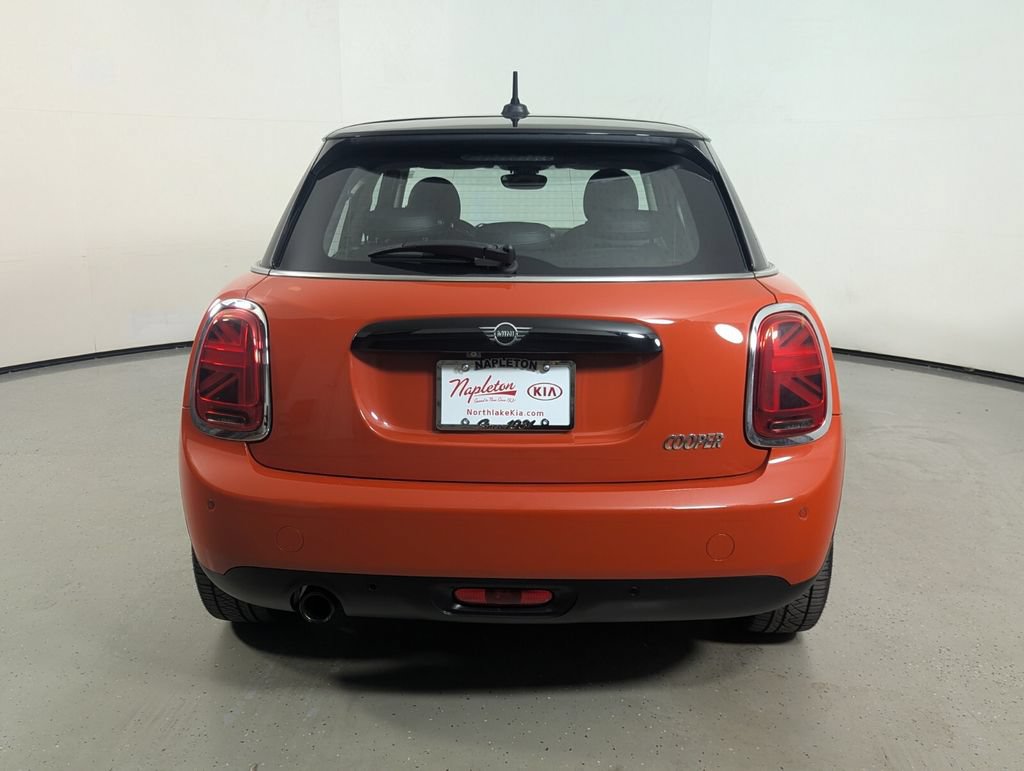 Used 2019 MINI Cooper 4-Door Hardtop FWD image 6