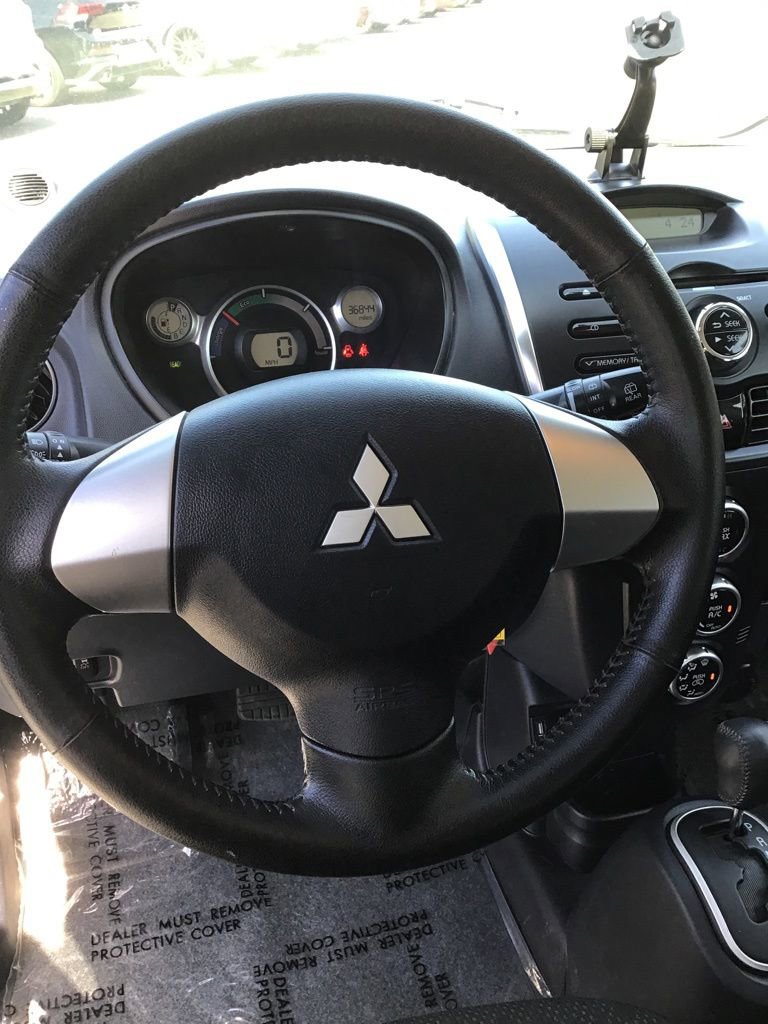 Used 2016 Mitsubishi i ES image 9