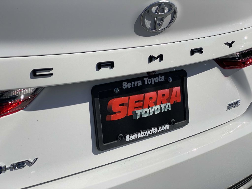 New 2026 Toyota Camry Hybrid FWD image 6