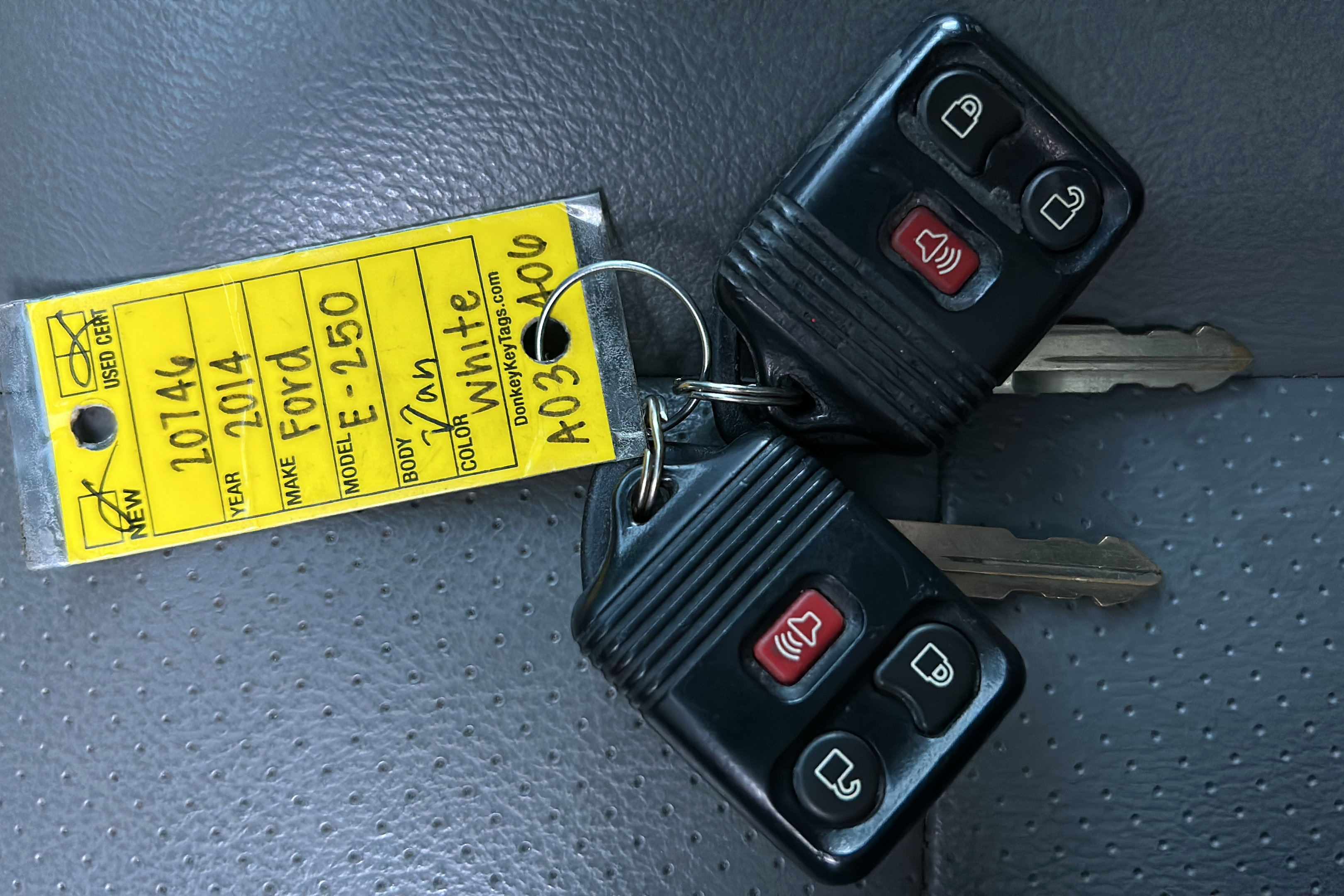 Used 2014 Ford E-250 and Econoline 250 w/ Power Group image 28