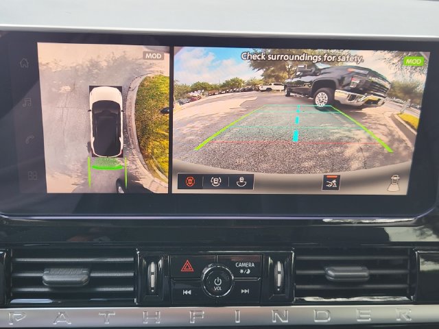 New 2026 Nissan Pathfinder SL FWD image 17
