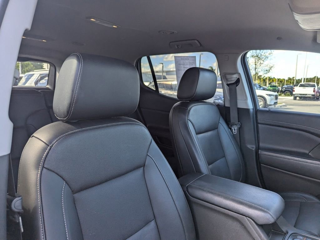 Used 2021 GMC Acadia SLT w/ Elevation Edition image 11