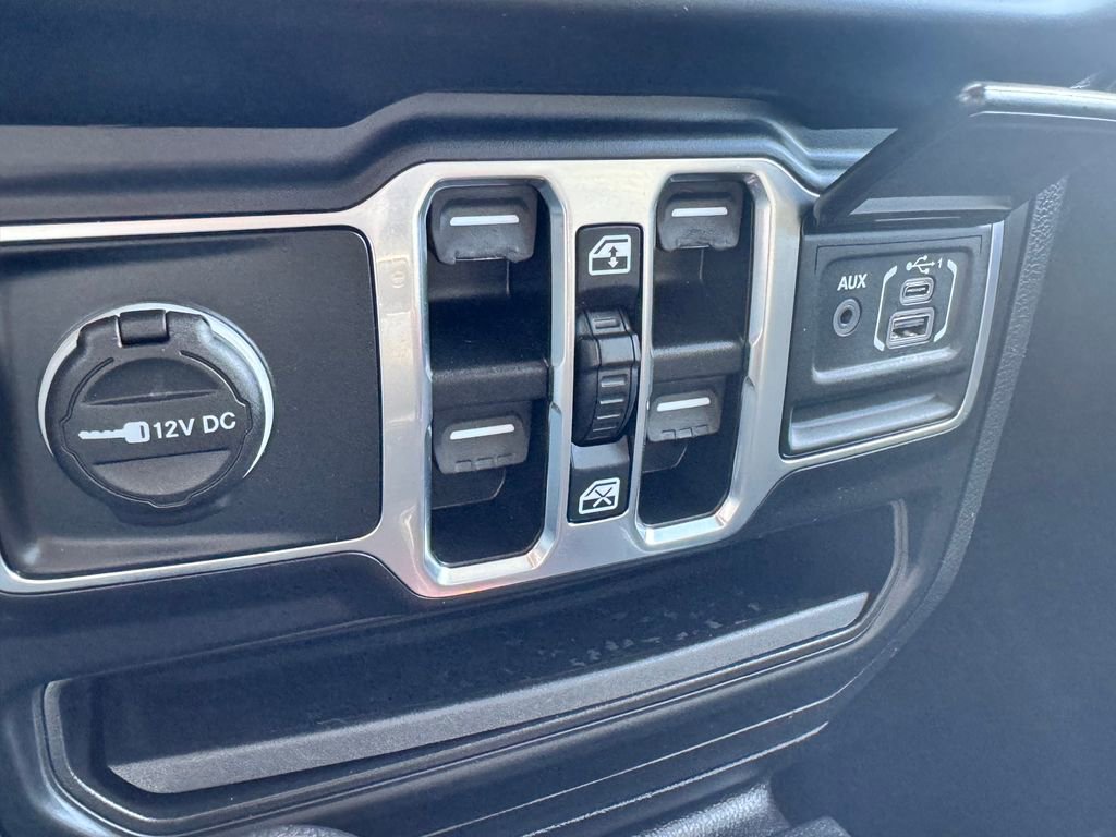 Used 2021 Jeep Gladiator Sport AWD/4WD image 22