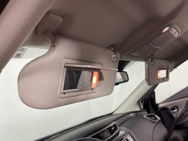 Used 2024 Nissan Murano SV image 39