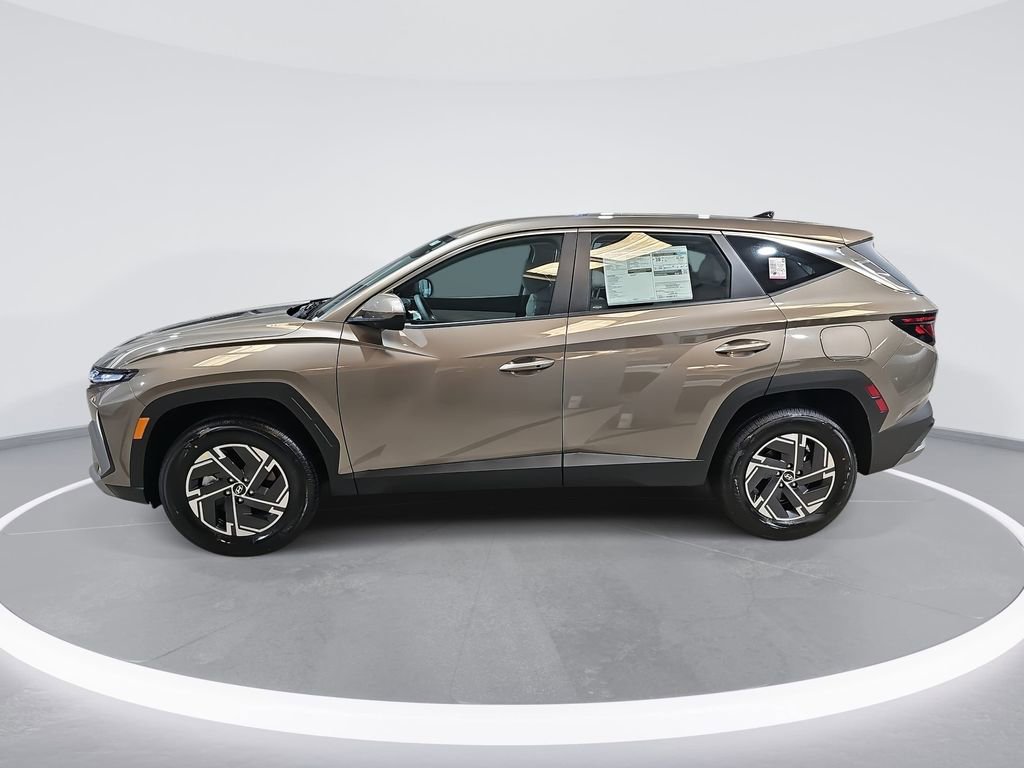 New 2026 Hyundai Tucson Blue SE image 8