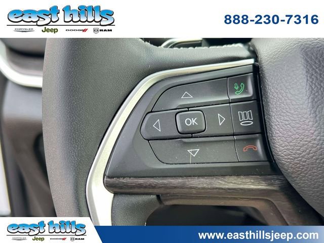 Certified 2024 Jeep Grand Cherokee Limited w/ Black Appearance Package image 25