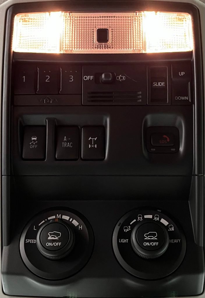Used 2022 Toyota 4Runner TRD Off-Road Premium AWD/4WD image 41