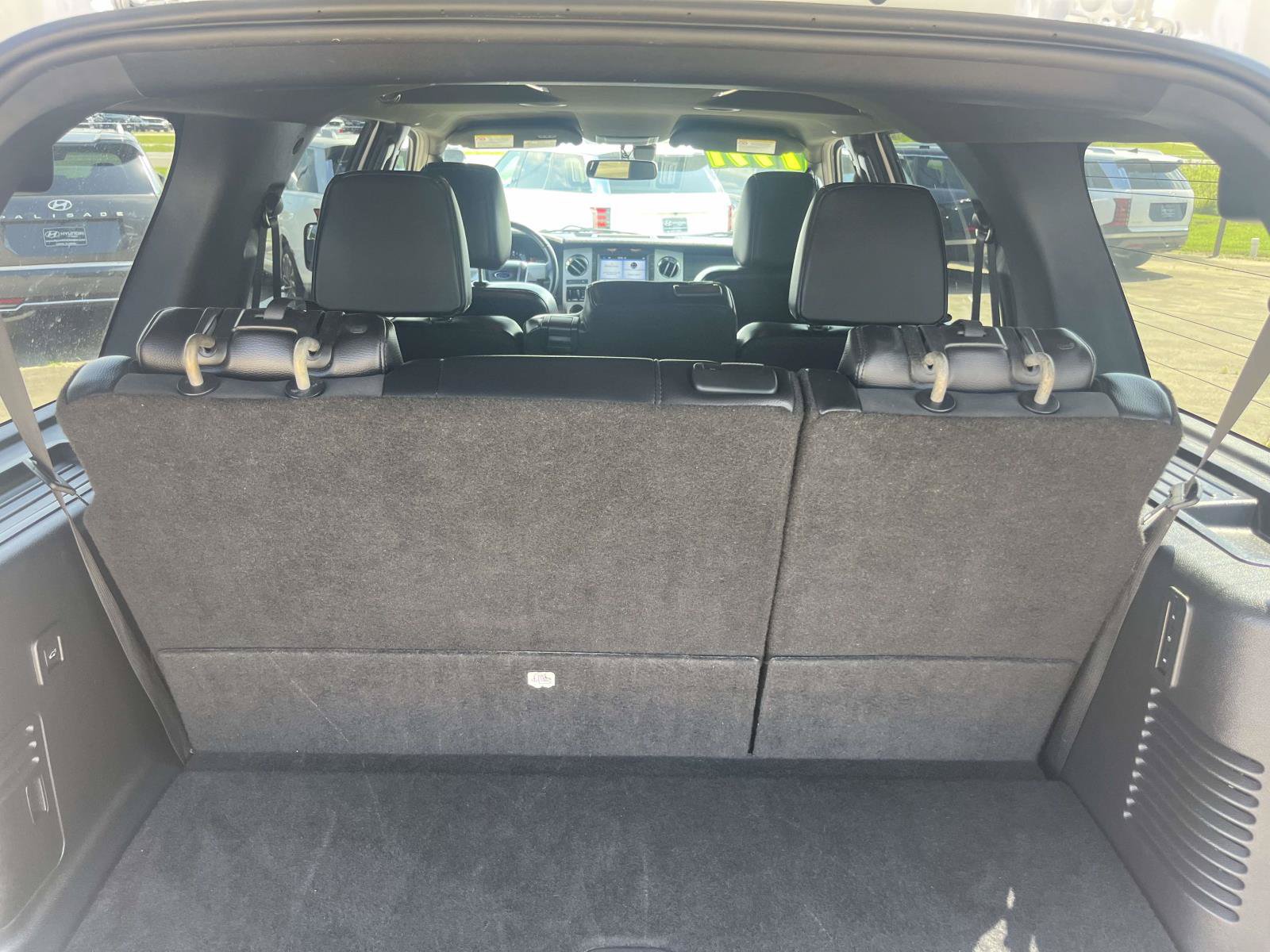 Used 2016 Ford Expedition Limited RWD image 14