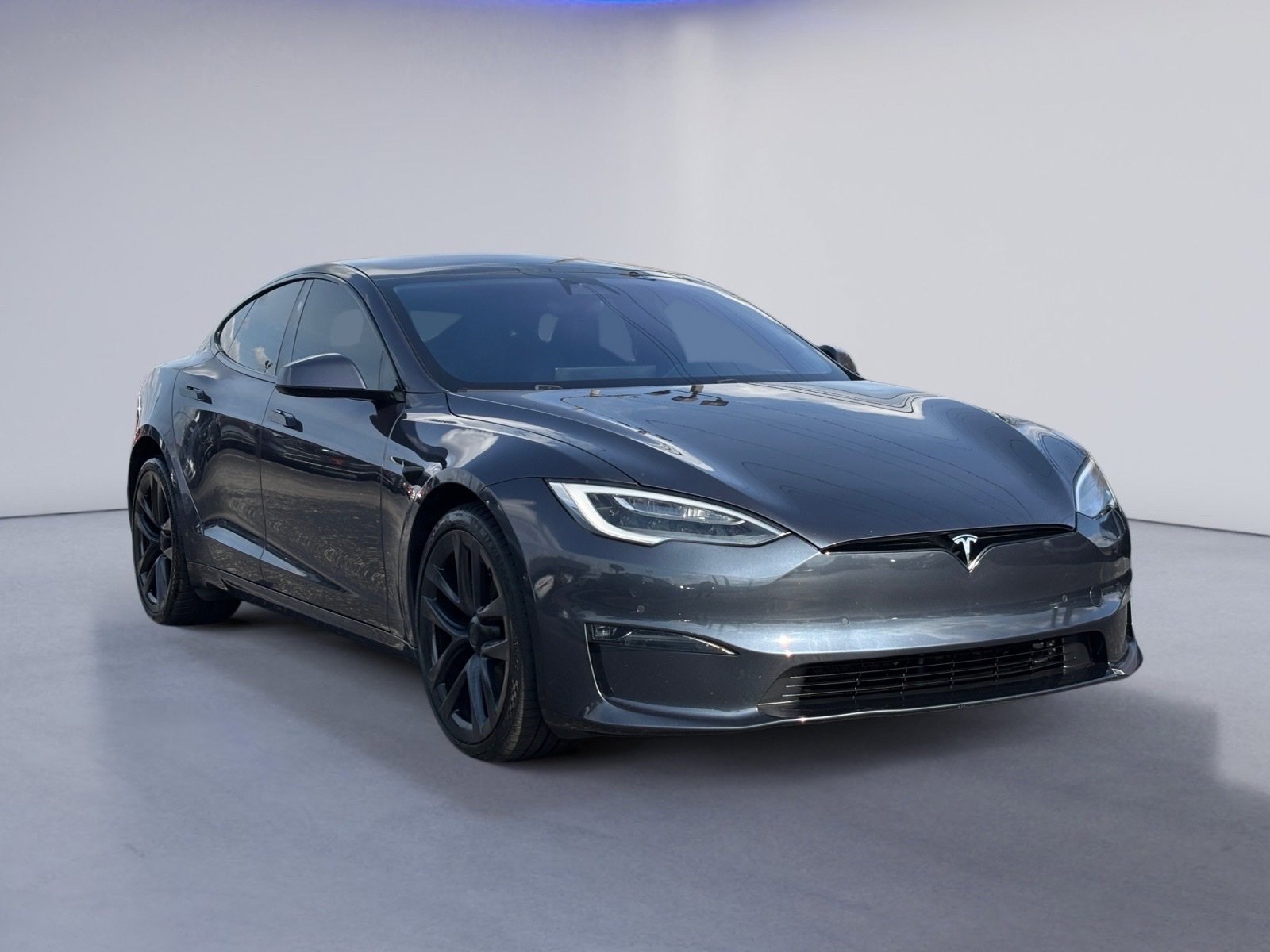 Used 2021 Tesla Model S Plaid image 8