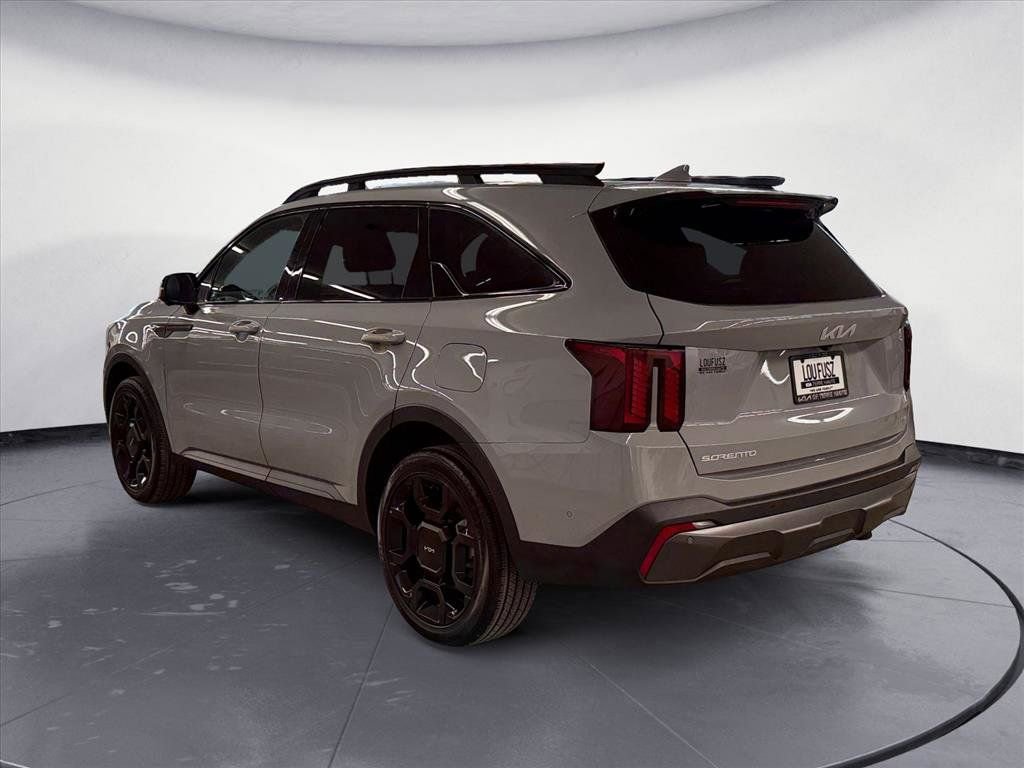 Used 2024 Kia Sorento SX image 4