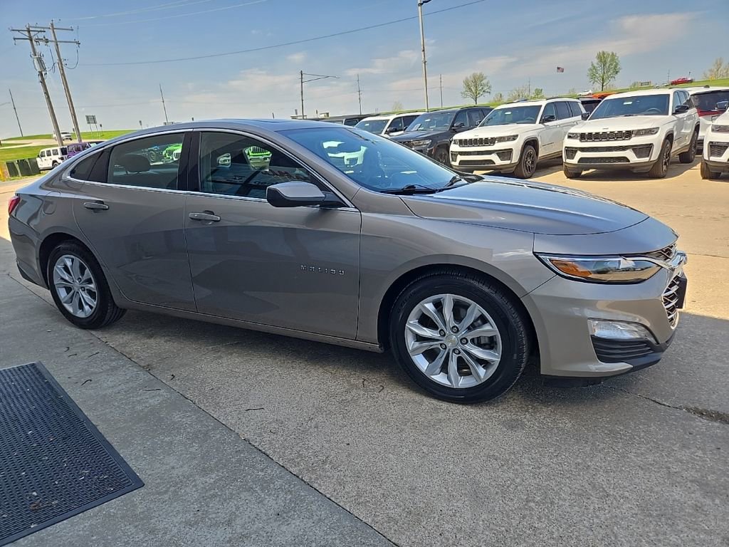 Used 2024 Chevrolet Malibu LT FWD image 11