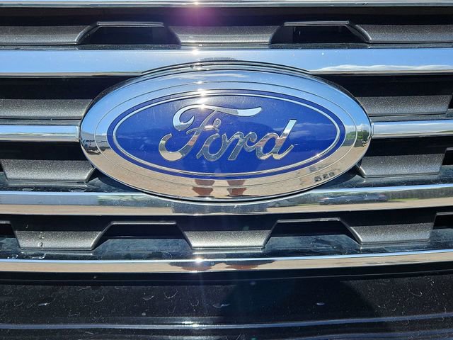 Used 2018 Ford Expedition Max XLT w/ Equipment Group 202A RWD image 31