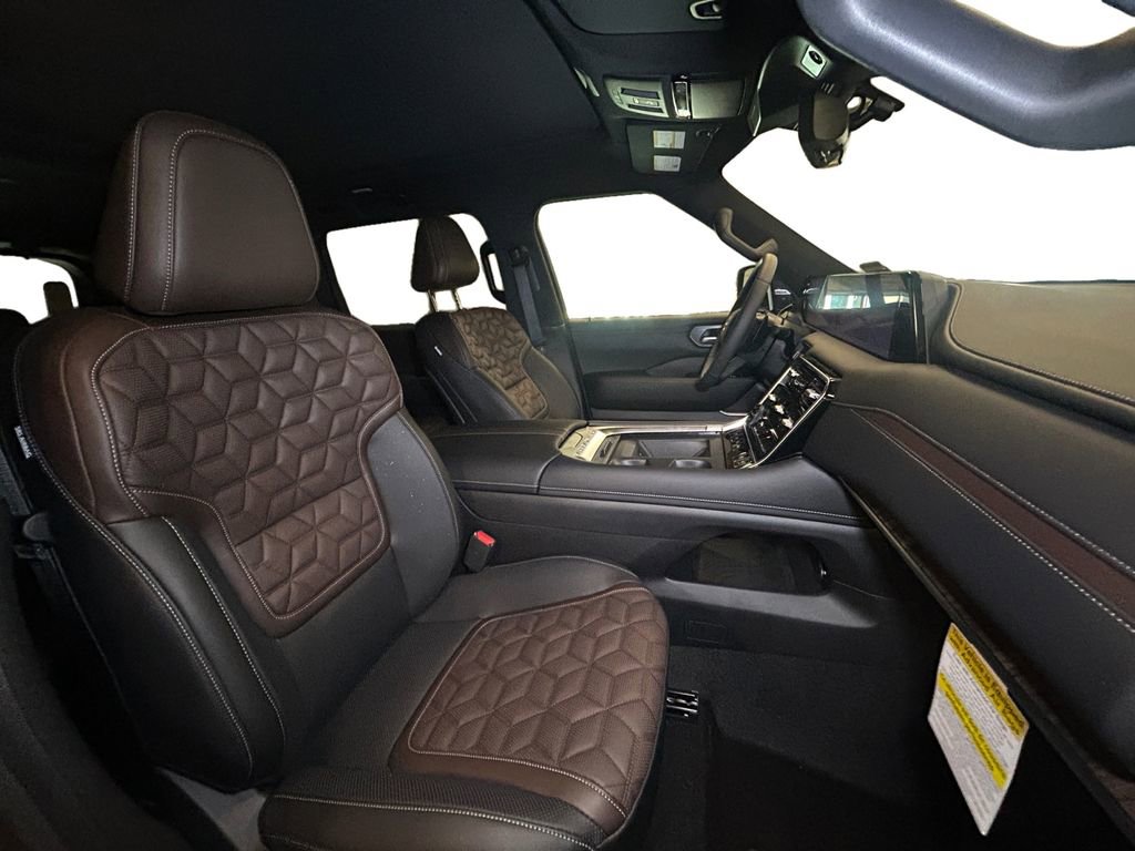 New 2026 Nissan Armada Platinum Reserve image 14