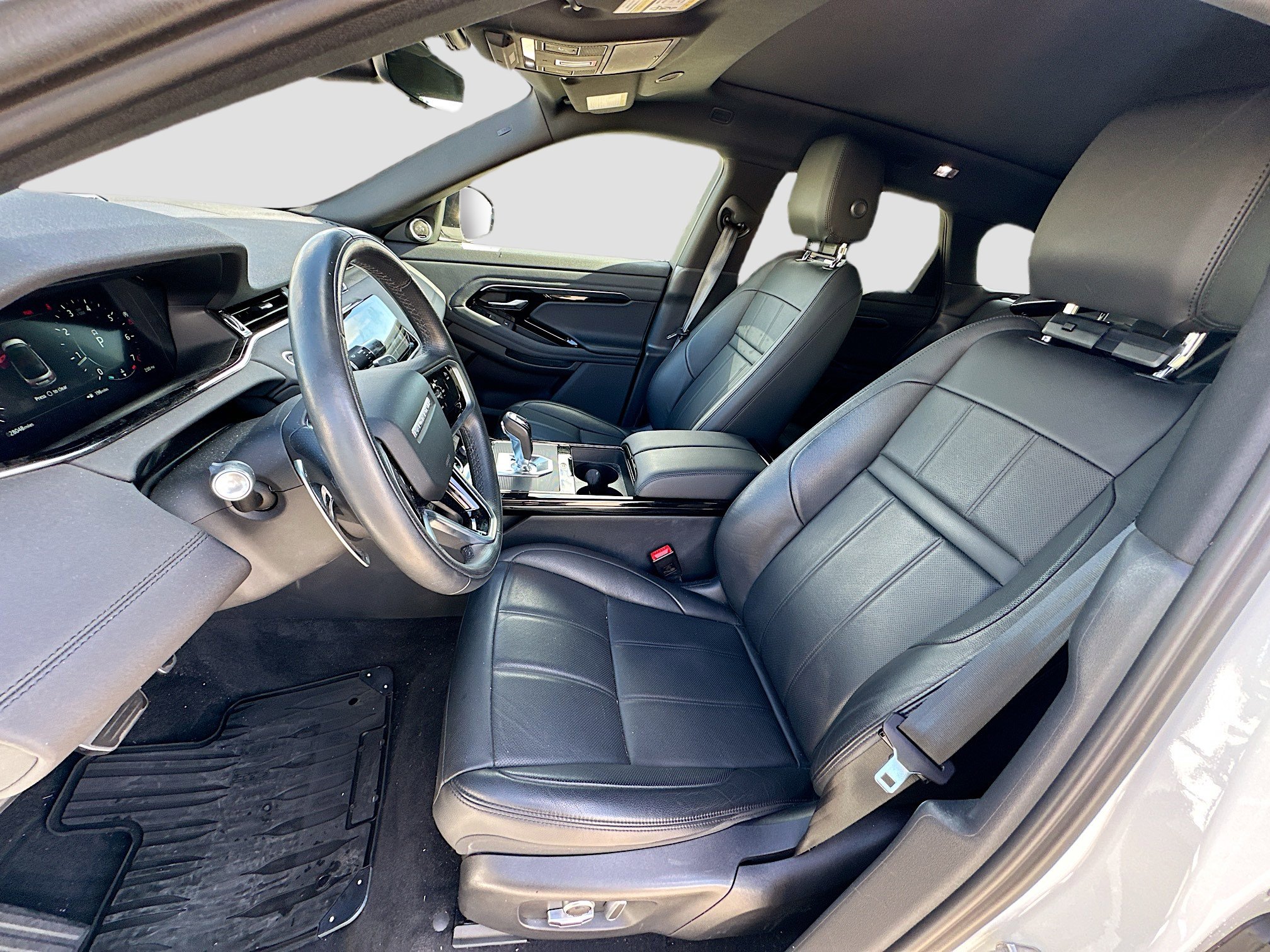 Used 2022 Land Rover Range Rover Evoque R-Dynamic SE image 21