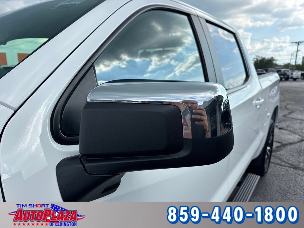 Used 2024 Chevrolet Silverado 1500 LT AWD/4WD image 18