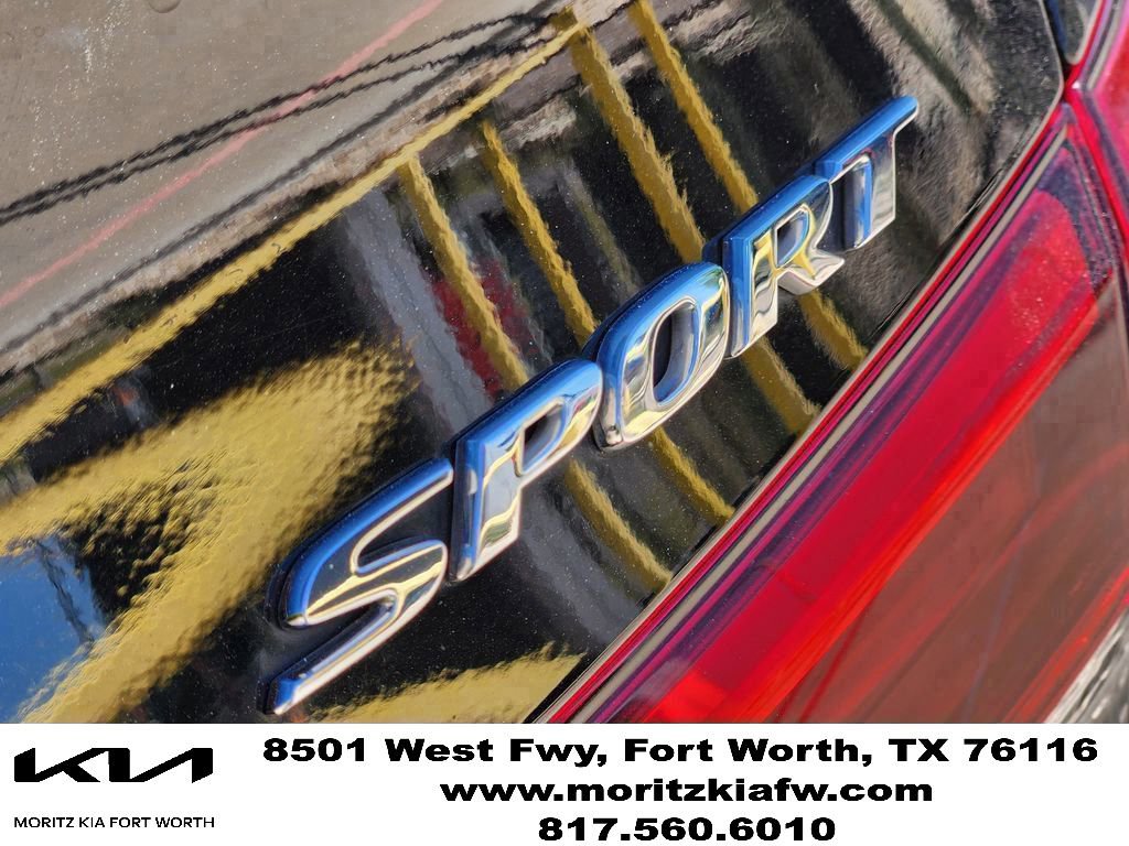 Used 2023 Honda Civic Sport image 11